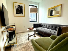 Winter discoun! Huge 2 bedroom in Little Italy